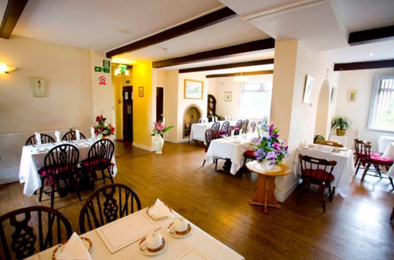 Hawthorn Hotel Radcliffe Eksteriør billede